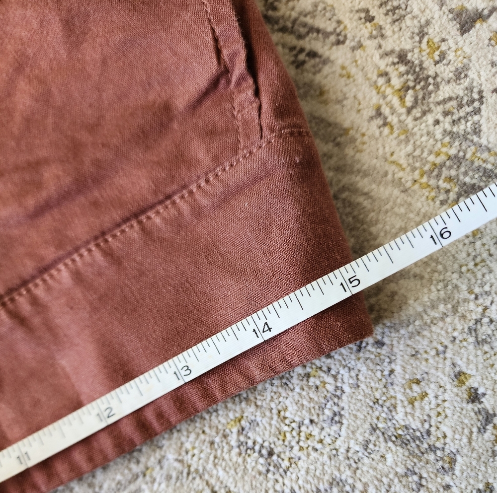 Club Monaco Brown Shorts - Picture 6 of 7